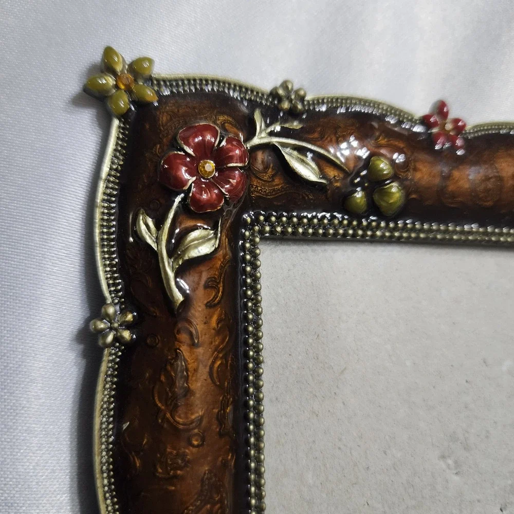 Vintage Style Brown Enamel Floral 3.5x5 Picture Frame 3D Flowers Paisley Design