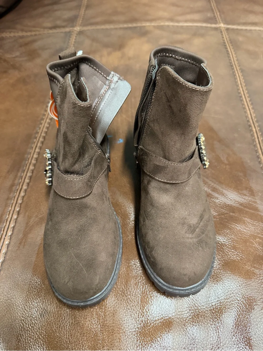 Kids Brown Suede Ankle Boots with Side Zipper & rhinestone buckle NWT Sz 1   122