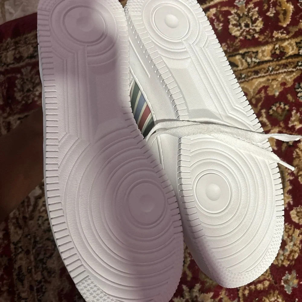 Gucci stylish sneakers