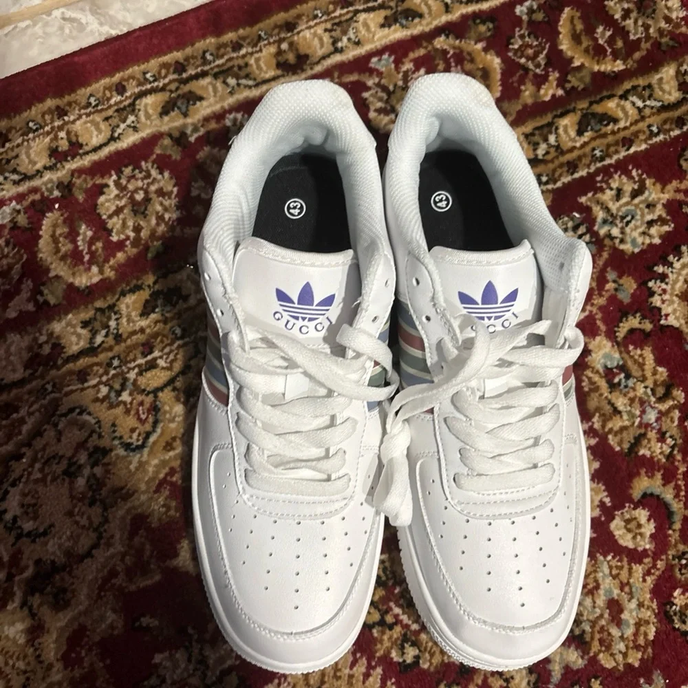 Gucci stylish sneakers
