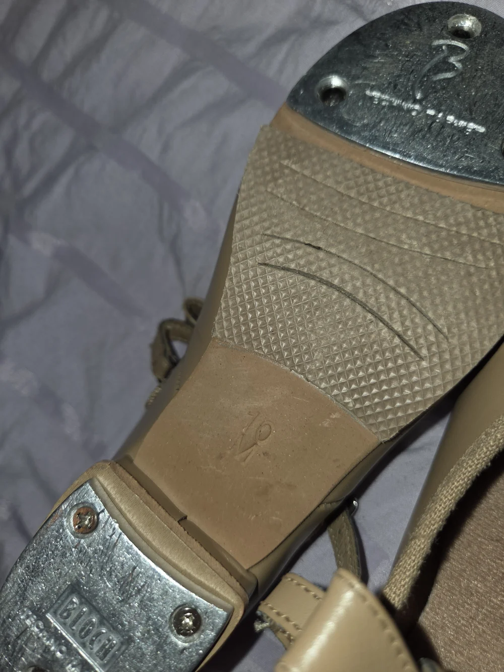 Bloch stylish tan