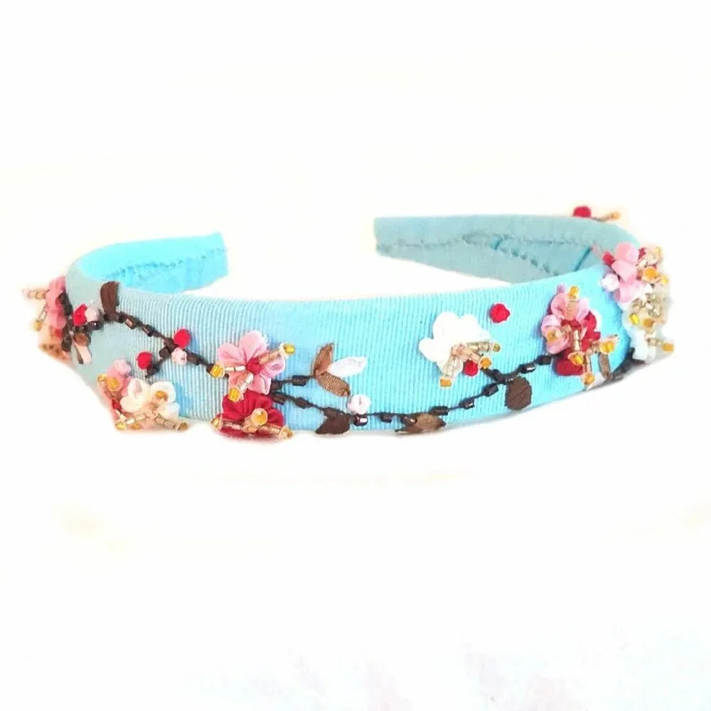 Cest Chouette Couture boutique one