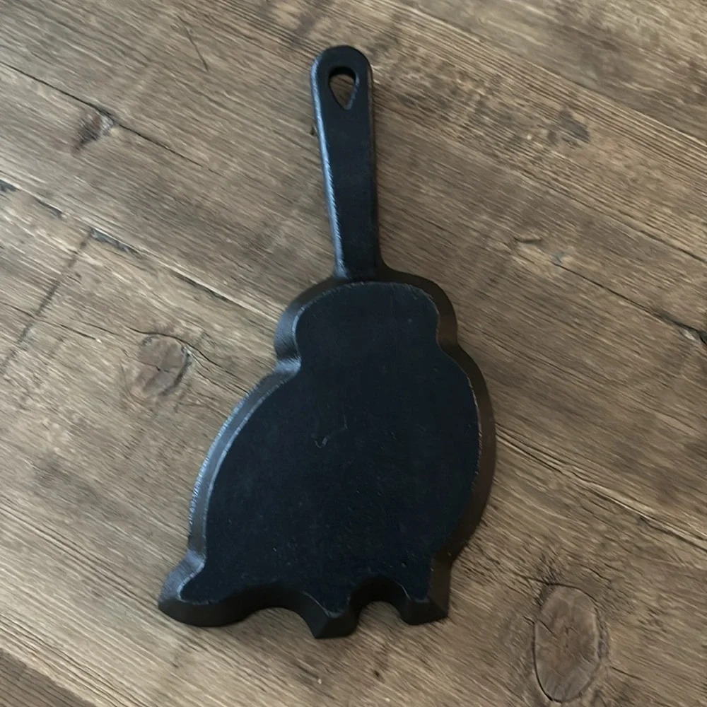 Warner Bros. this skillet