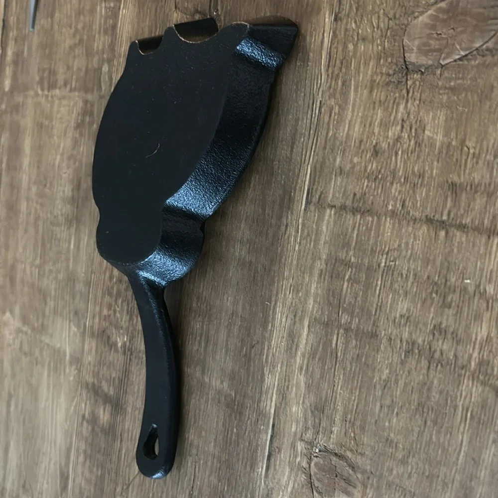 Warner Bros. this skillet