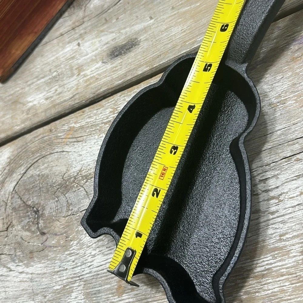 Warner Bros. this skillet