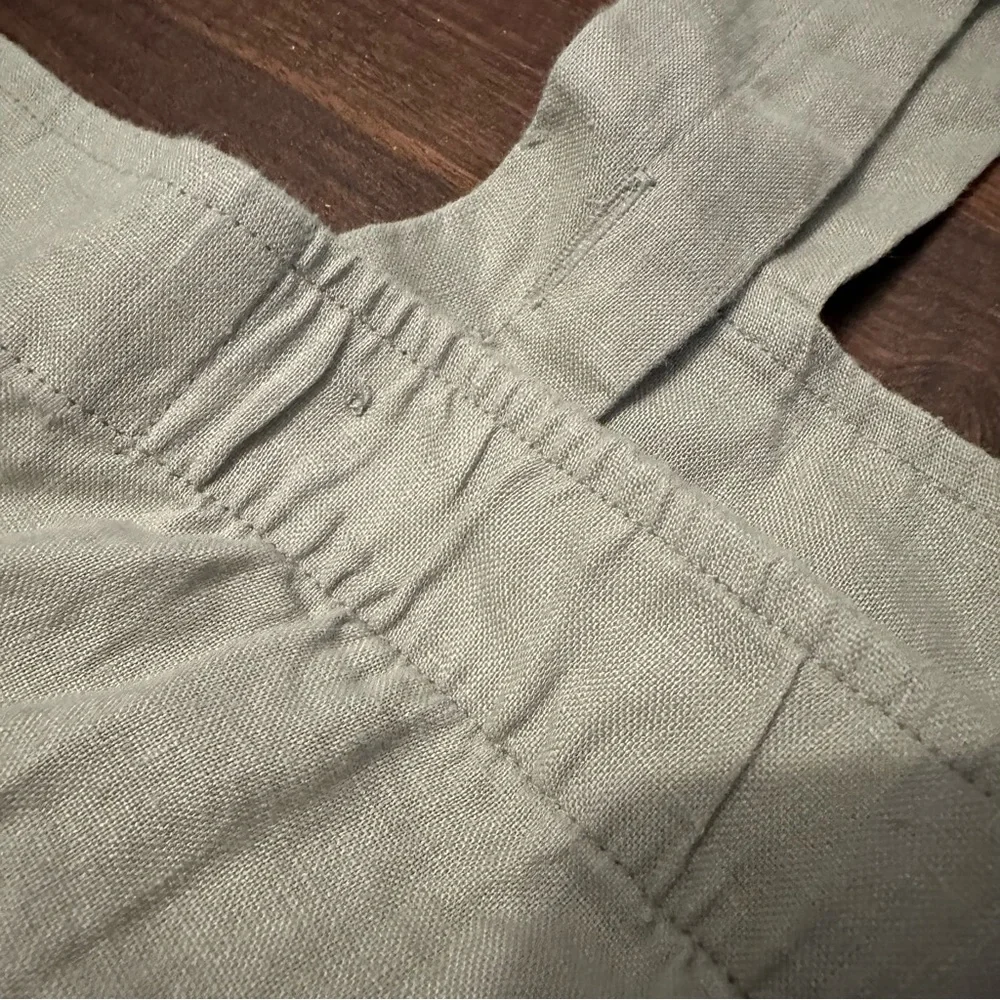 Everlane stylish versatile