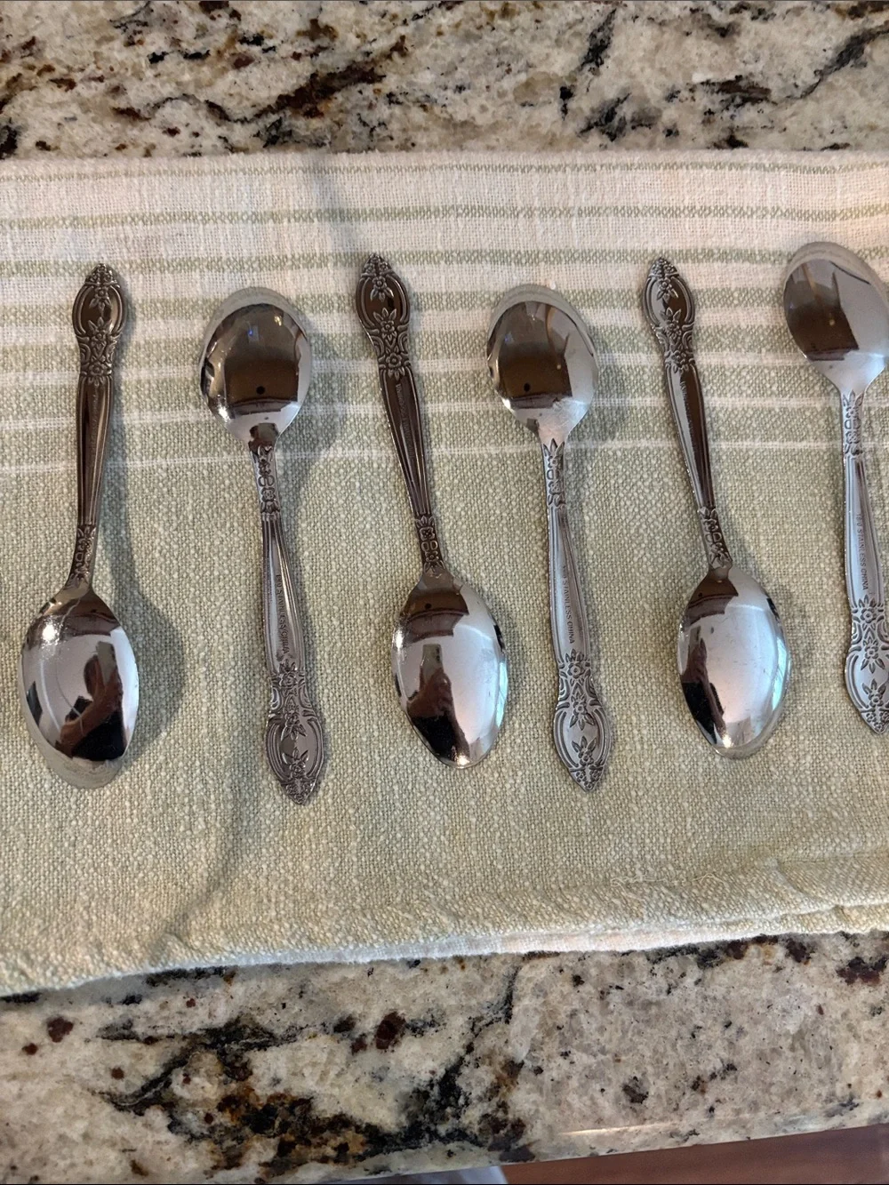 Polished Silver Ornate Teaspoon Set - Classic Stainless Finish