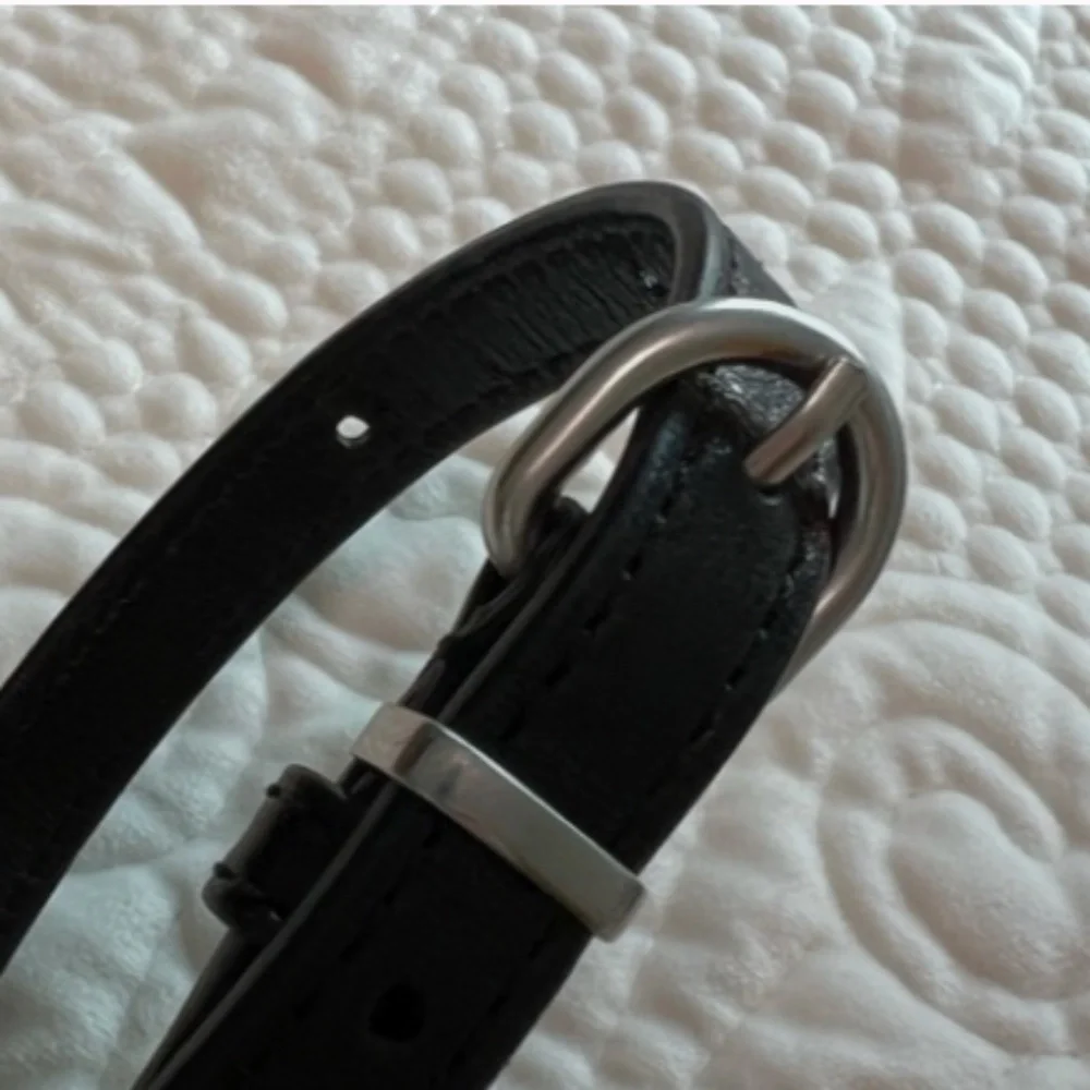 Dete frye black