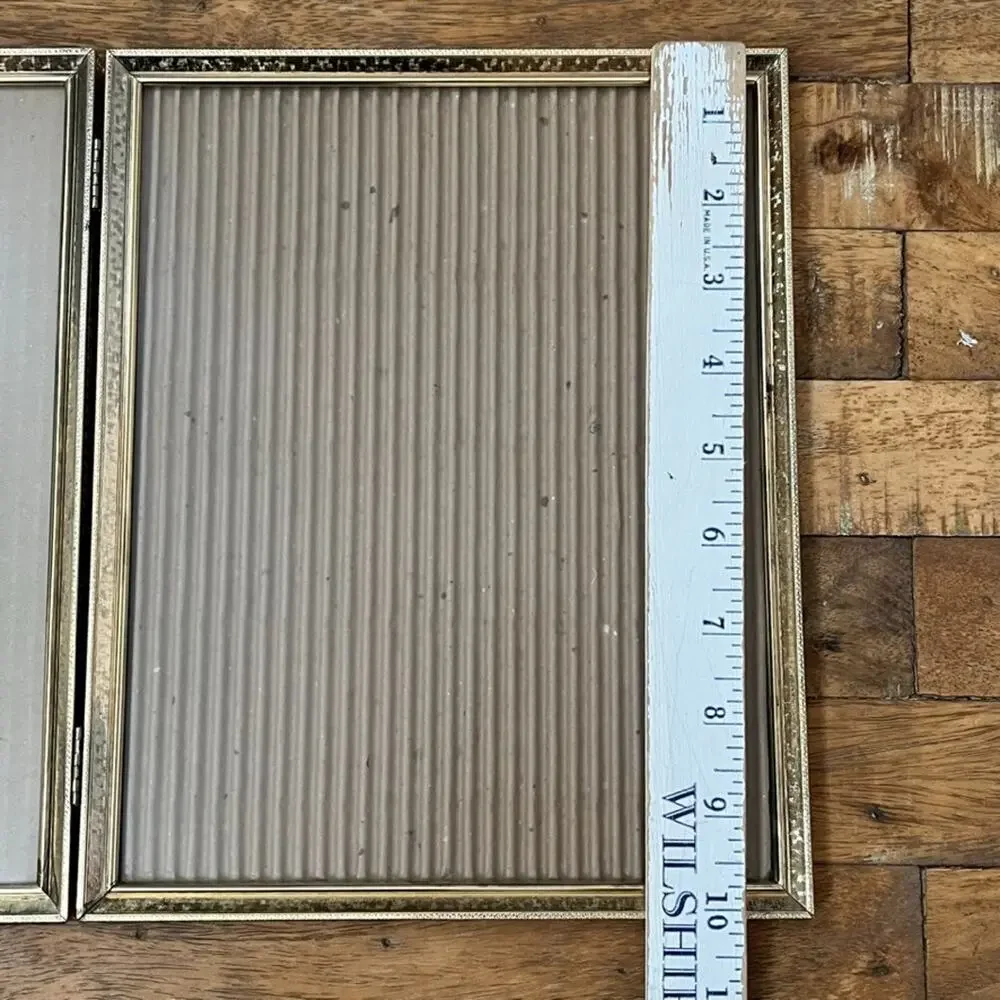 Vintage Hinged Double Picture Frame 7.25
