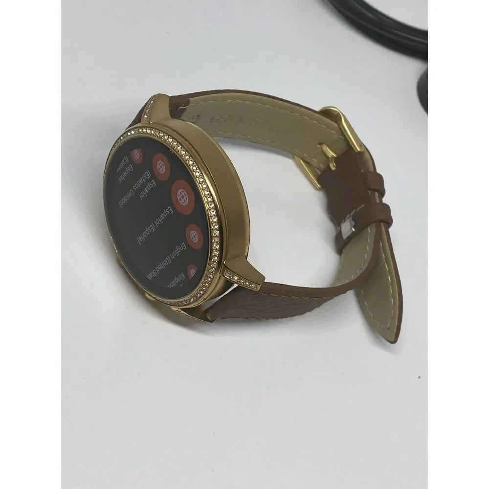 Fossil looks appealing all