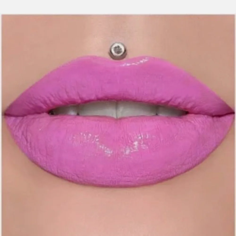 Jeffree Star Queen Supreme Lipstick Supreme Gloss