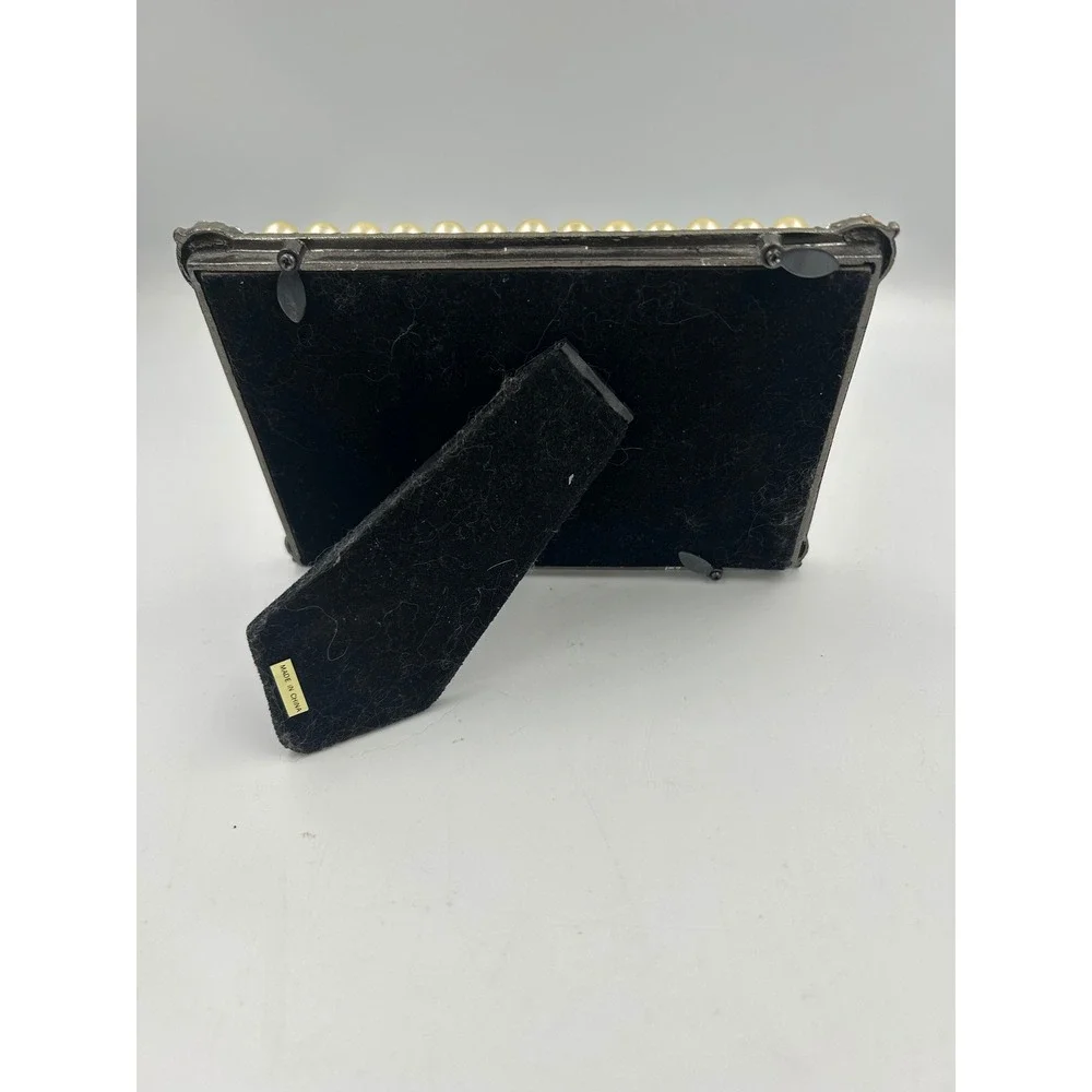 Vintage Style Faux Pearl and Rhinestone Metal Picture Frame 4x6 Tabletop Decor