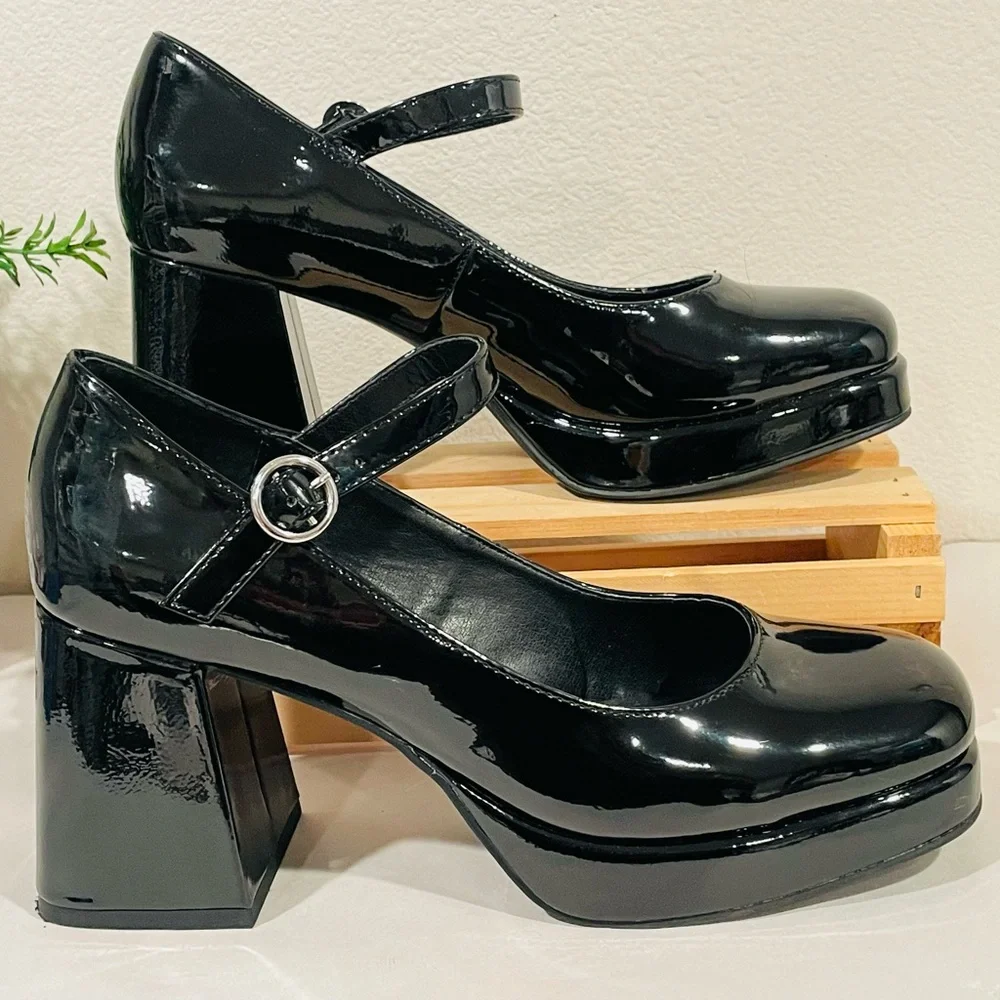 Steve Madden chic black