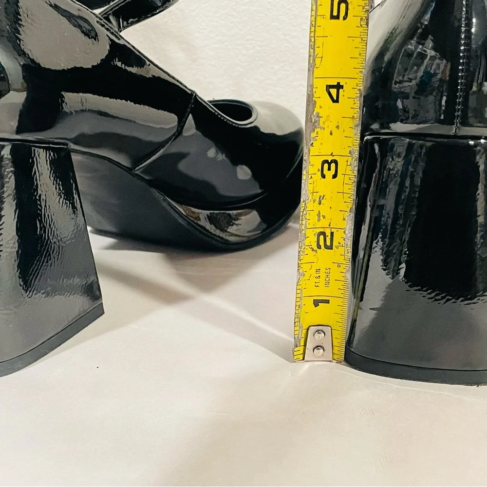 Steve Madden chic black