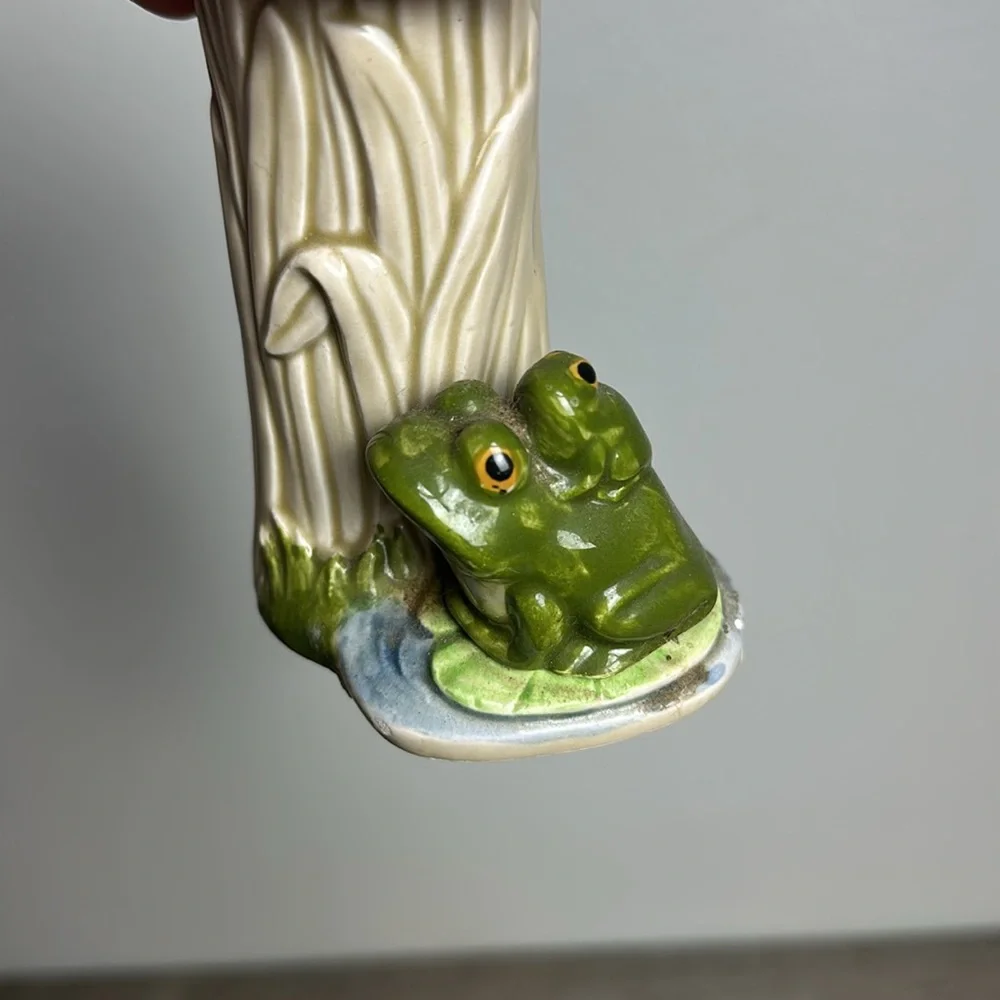 Vintage 1980s Otagiri Frog Vase