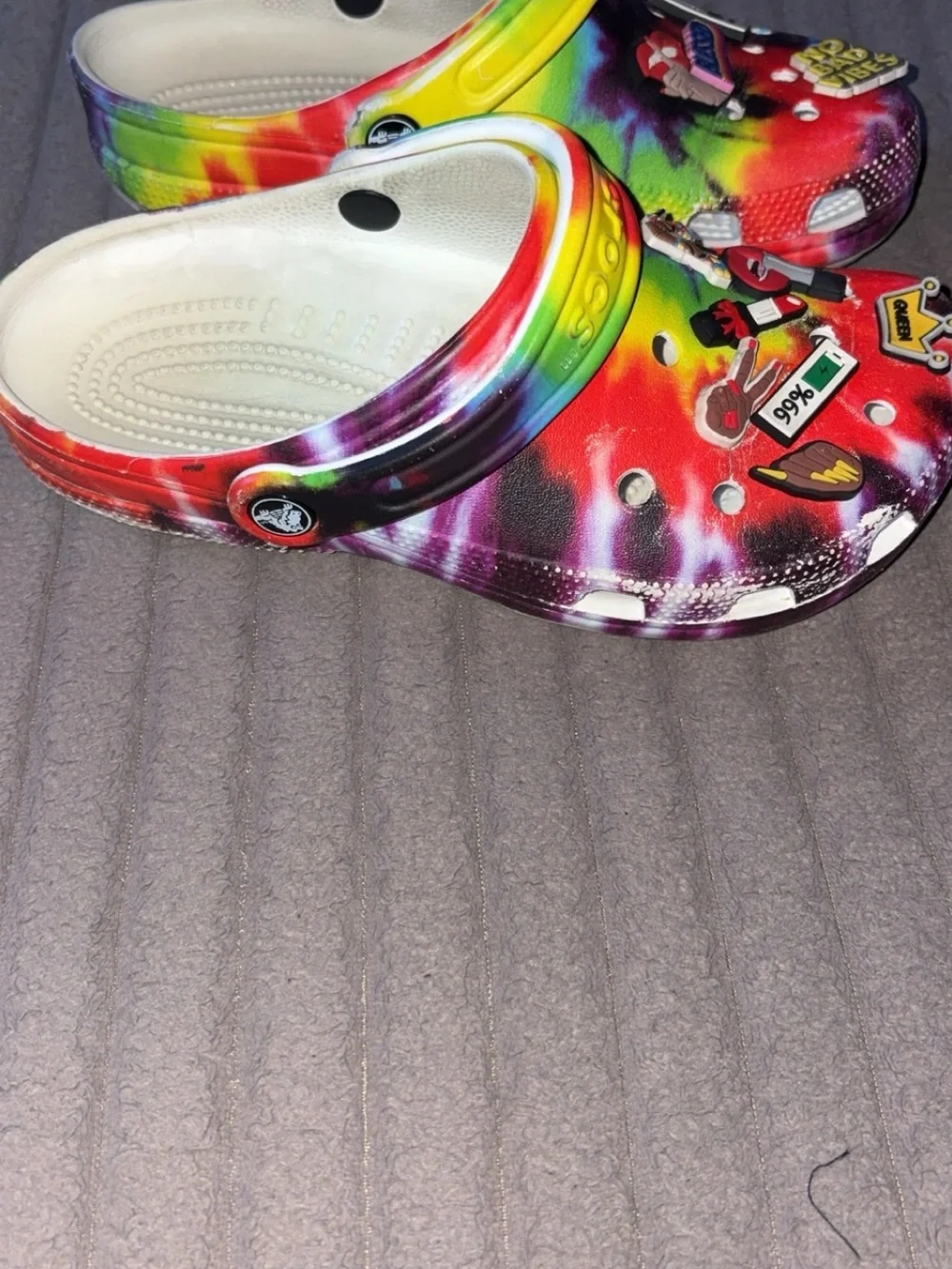 CROCS colorful tie