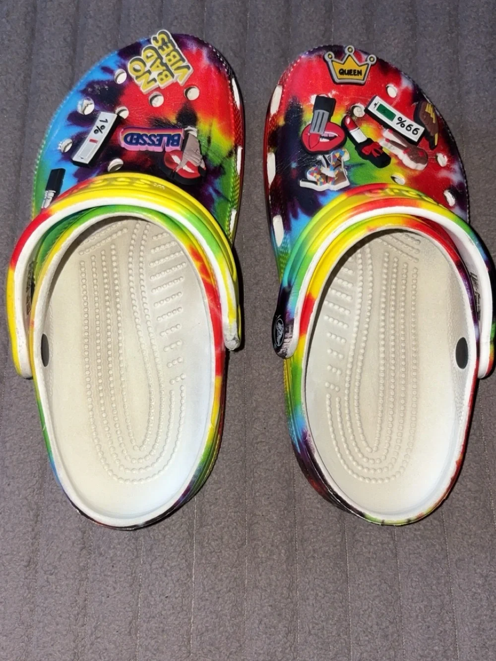 CROCS colorful tie