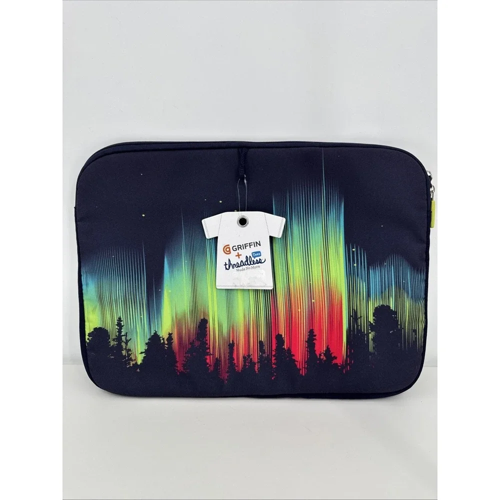 Griffin & Threadless Electric Sky Aurora Borealis Laptop Sleeve NEW‎ Large 16