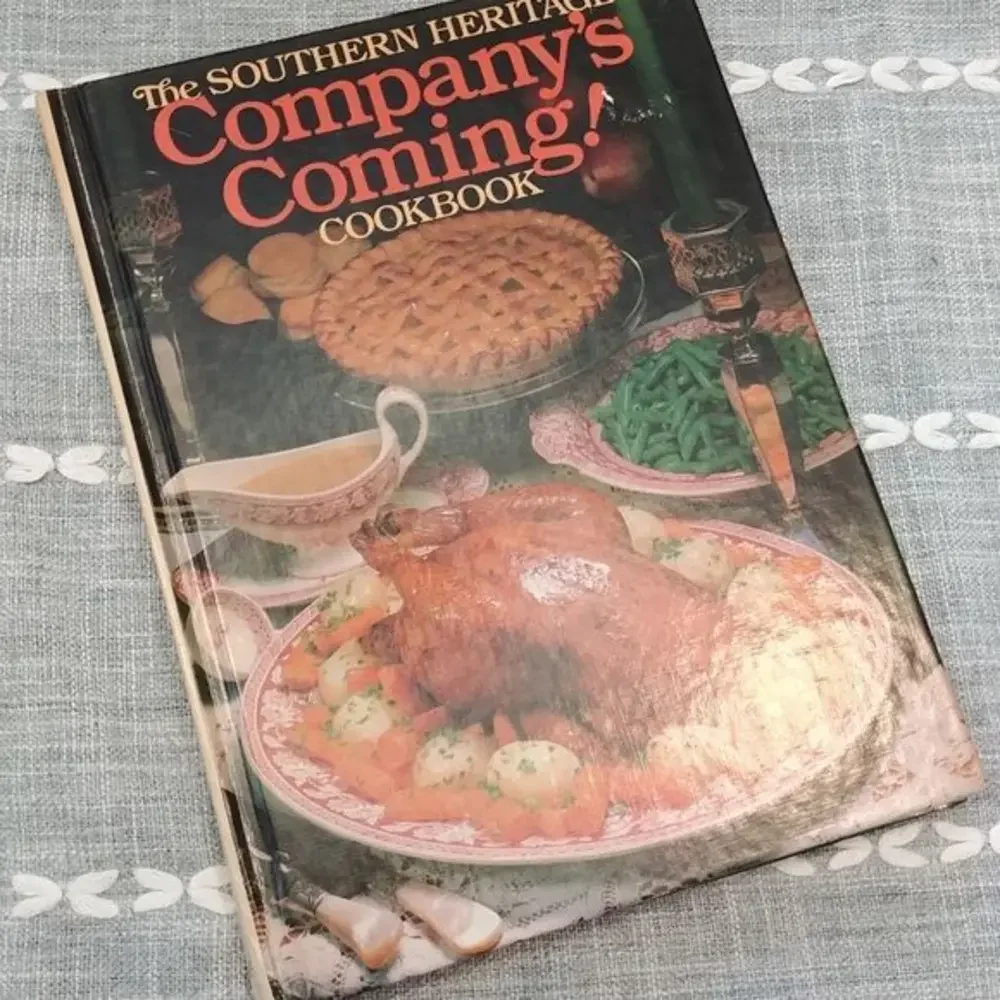 Vintage Southern Heritage‎ Companys Coming Cookbook