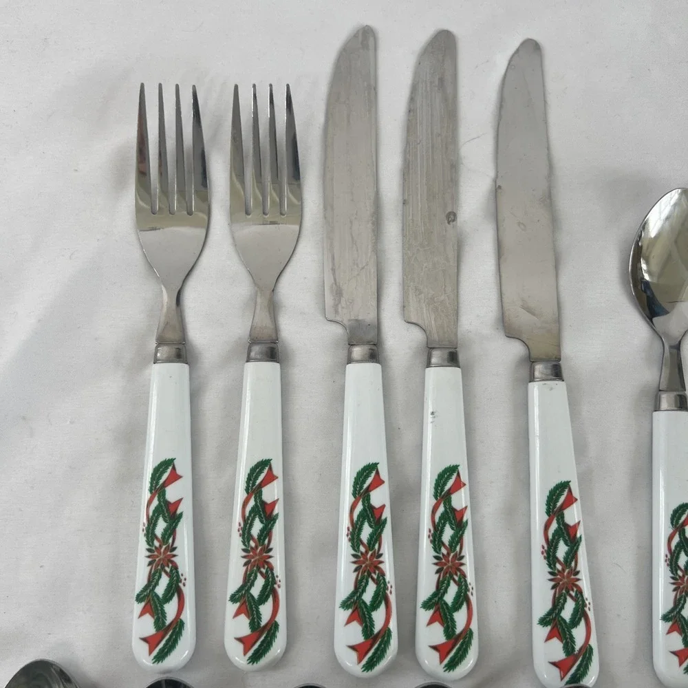 Vintage Poinsettia and Ribbon Flatware Silverware 14 Piece Stainless‎ Christmas