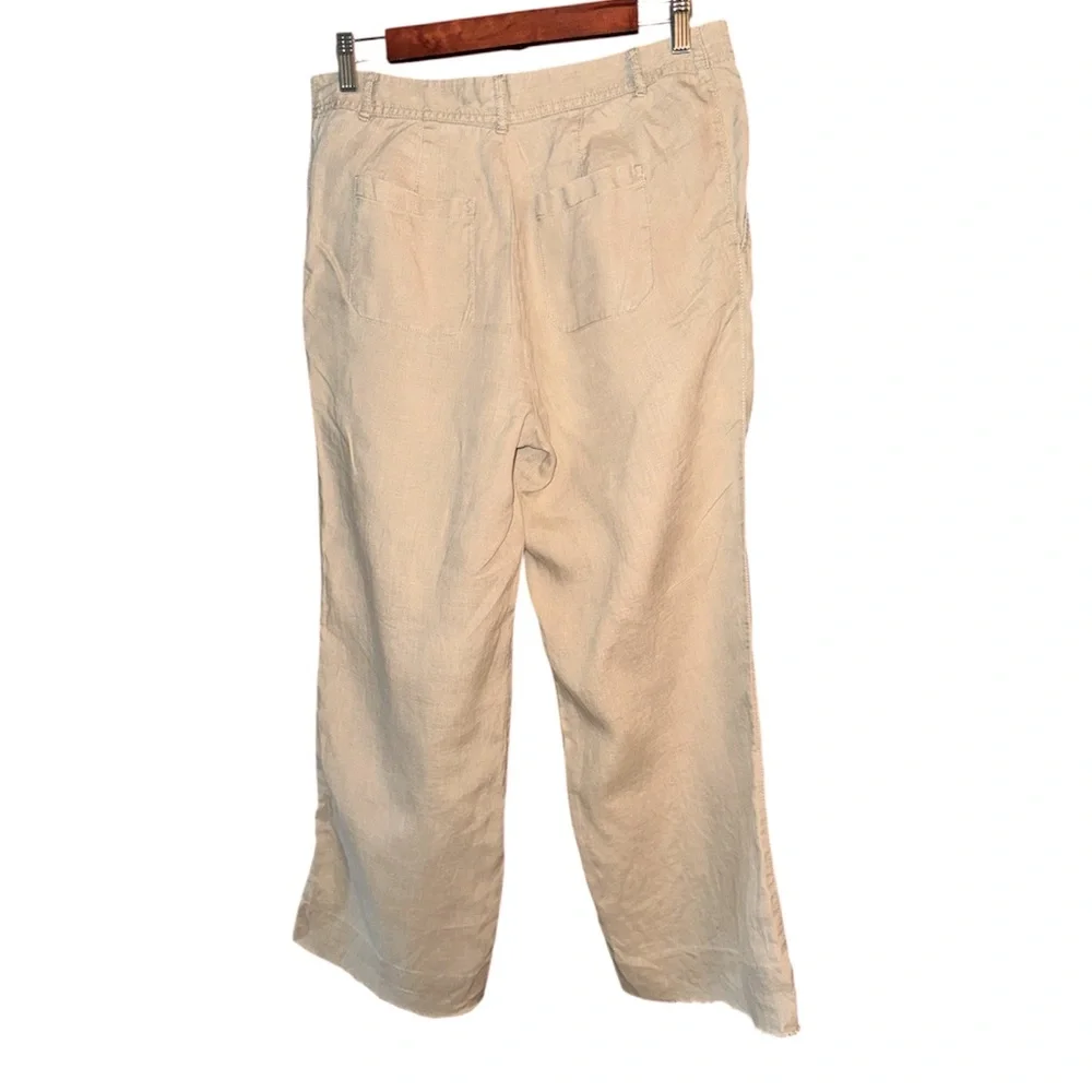 Banana Republic stylish comfortable