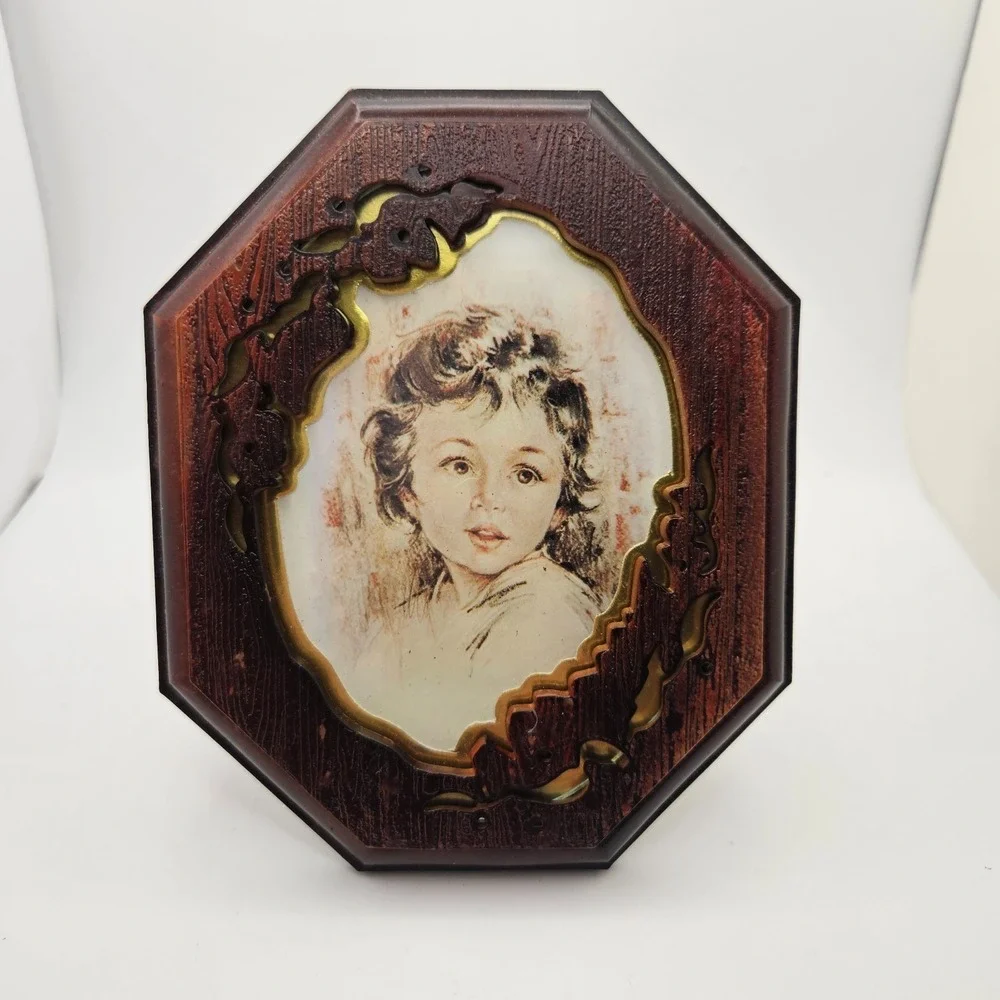 Vintage Old Time Photo Frame 5x4 Antique Style Hong Kong Faux Wood Desktop Frame