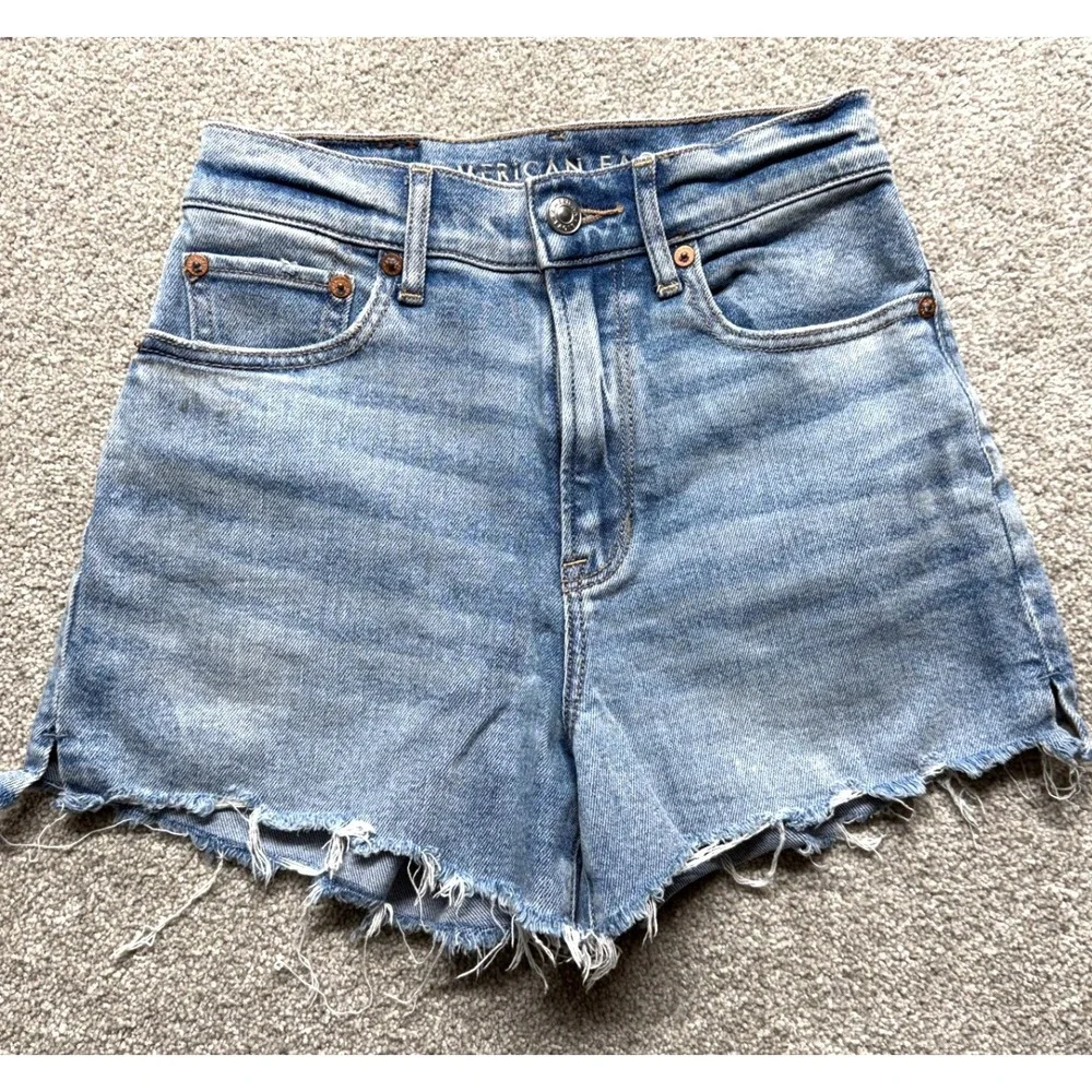 American Eagle Outfitters Womens Denim Cutoff Shorts Light Wash Size 00‎ Stretch