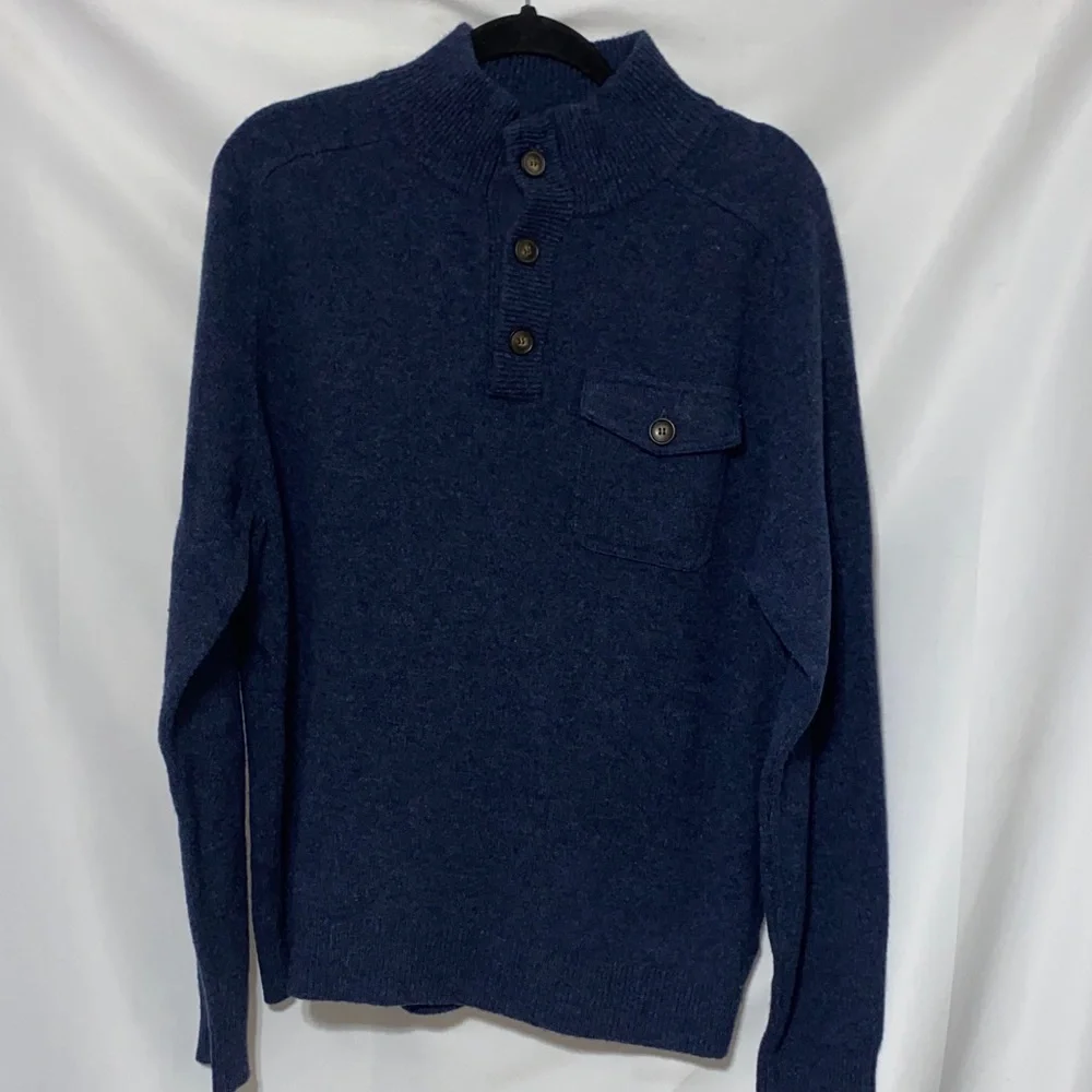 J. Crew‎ Factory Navy  Size XL 100% LAMBSWOOL 3/4 Button Sweater with Button