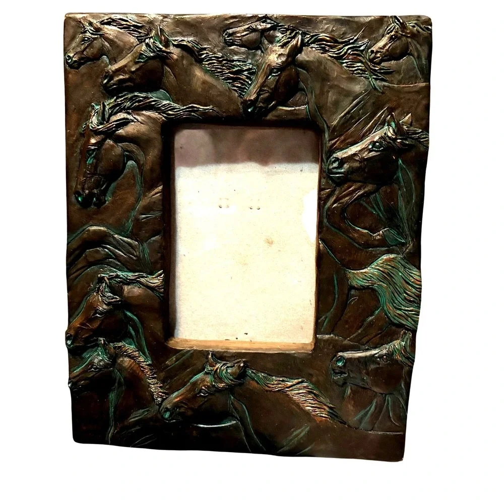 3D Running Horses Picture Frame 9