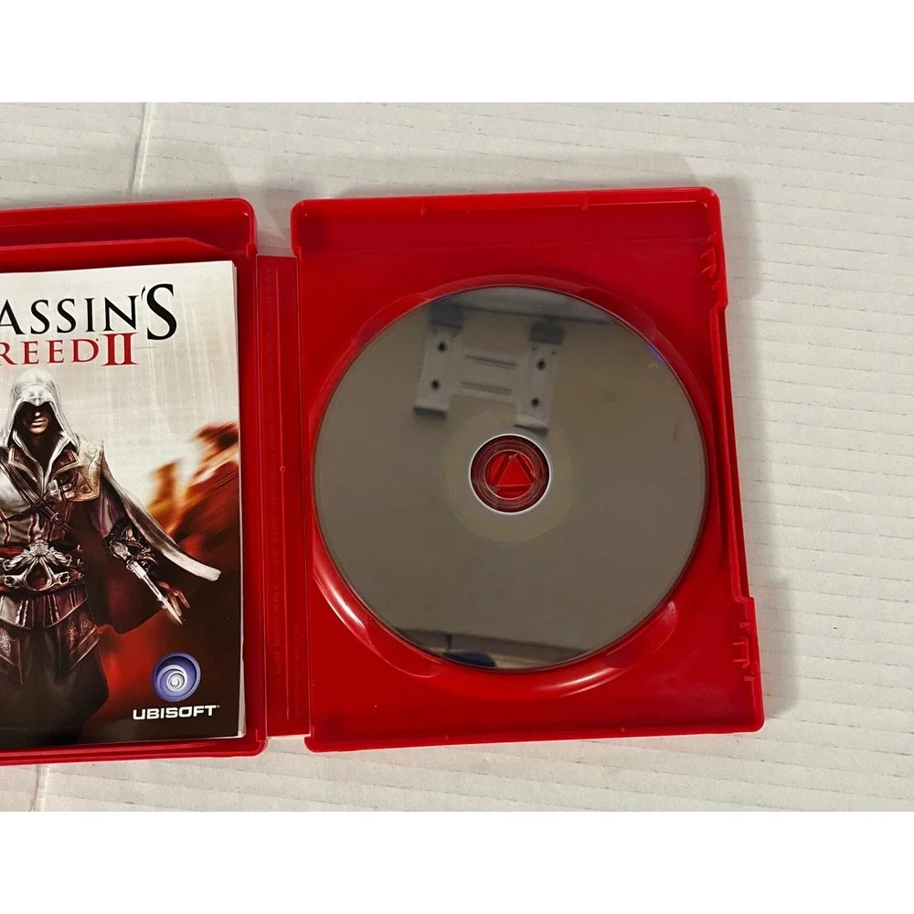 Ubisoft Assassin's Creed II‎ Video Game PS3 One Size Red Greatest Hits Edition