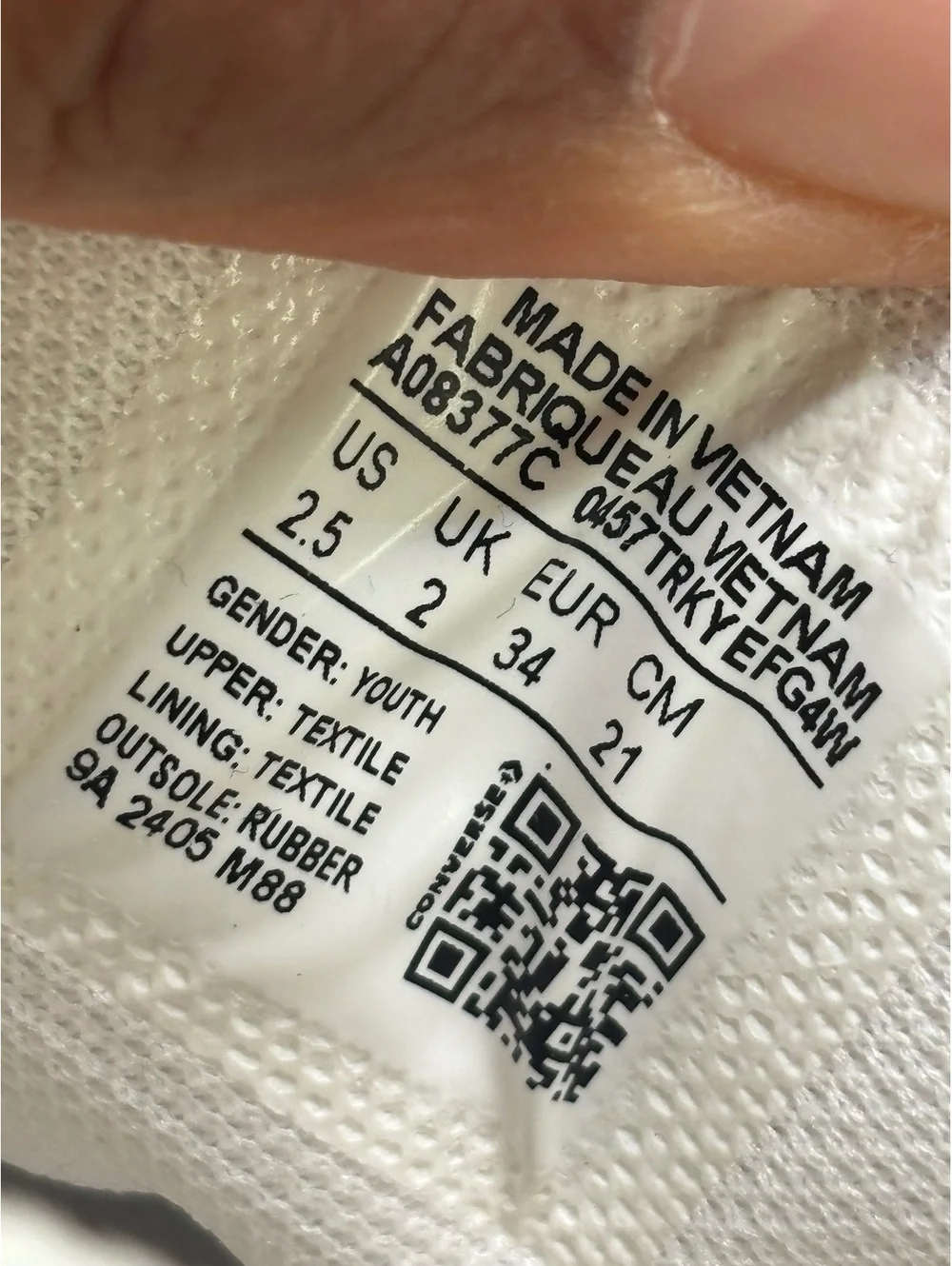 Converse next know me