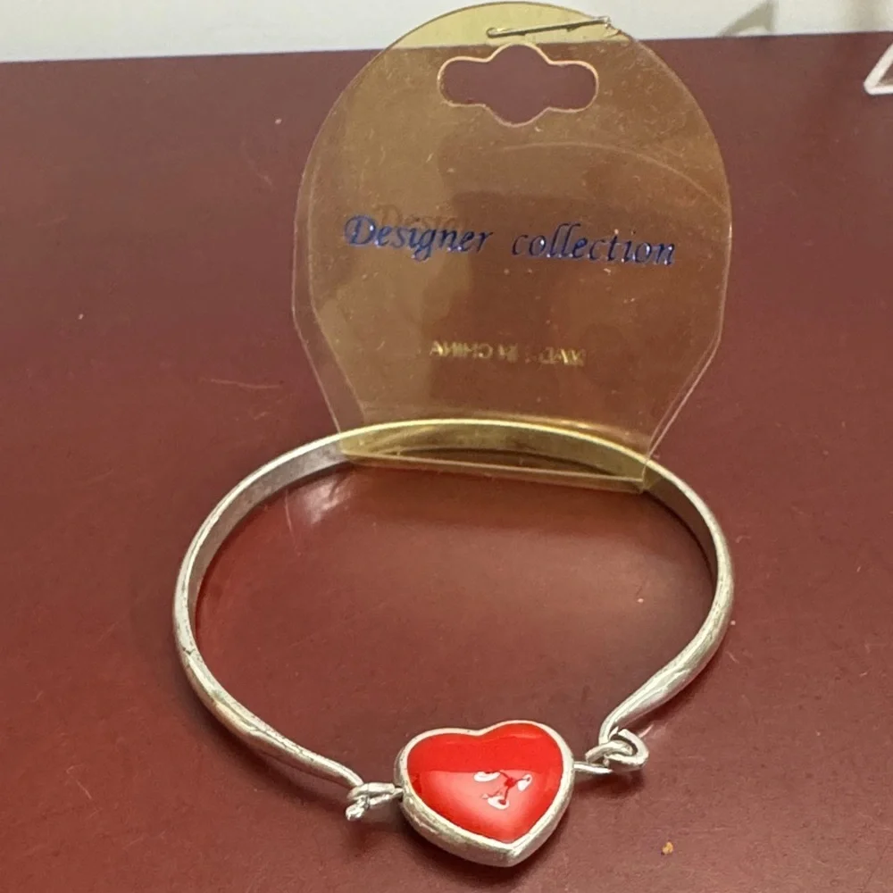 Child custom jewelry Silver tone Bracelet w/Red Heart Charm 2 sided