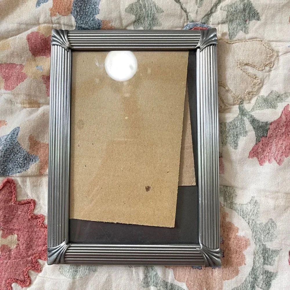 The Unbranded Brand picture size