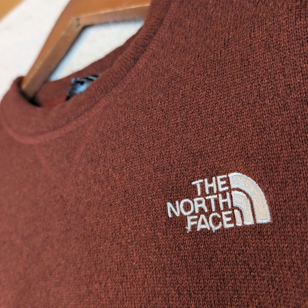 The North Face Gordon Lyons Crew Neck Fleece Sweater Sz Sm Burgundy Cozy Warm