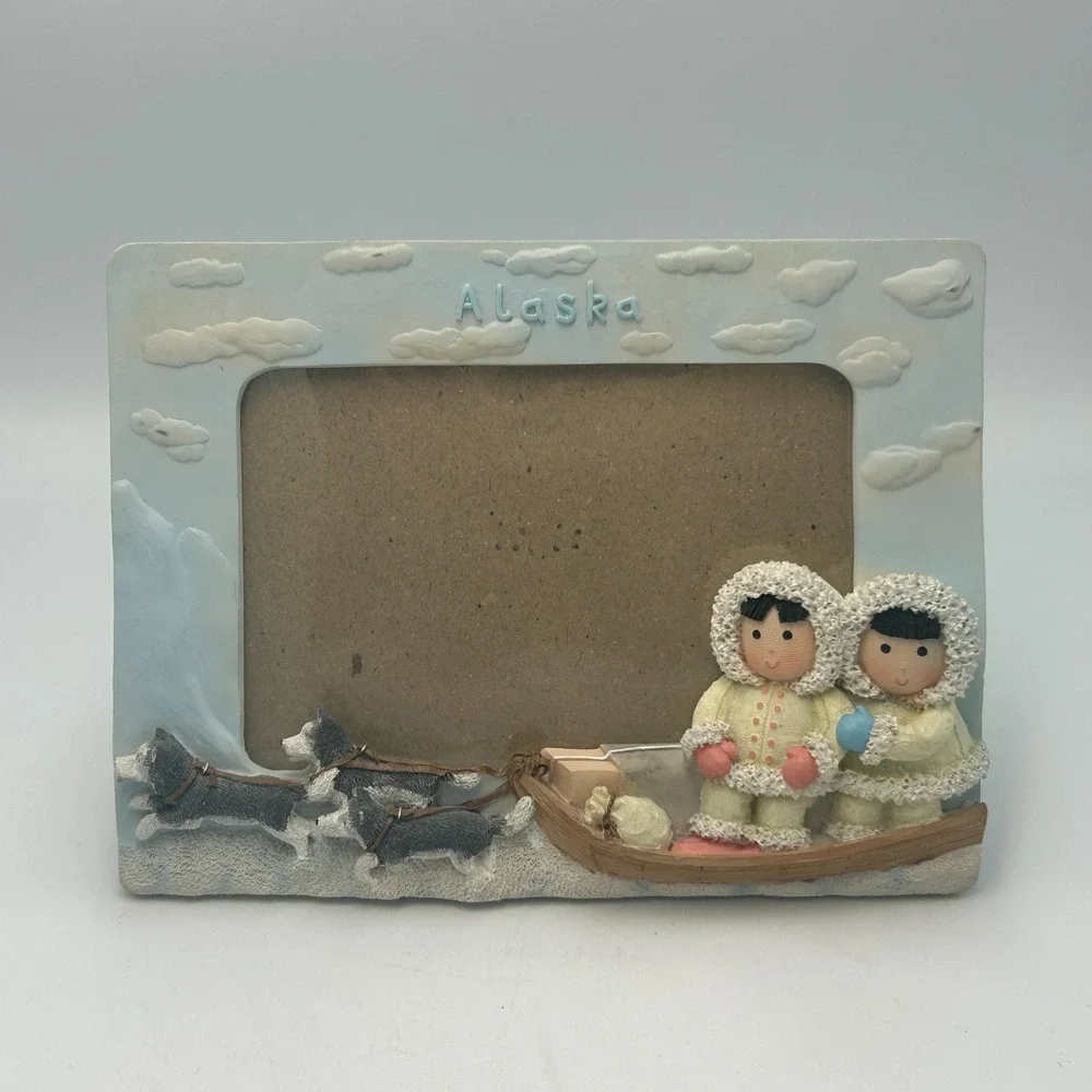 Alaska Dog Sled Husky Eskimo Kids Snow 4'' x 6'' Picture Frame Vintage 3D Cruise