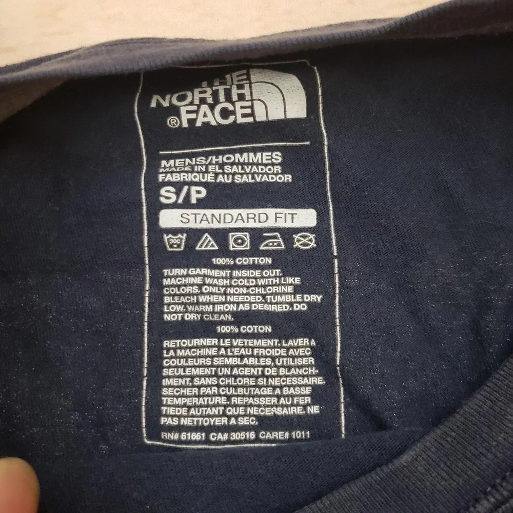 The North‎ Face Shirt Mens Small Blue Long Sleeve Lightweight Outdoor Hiking
