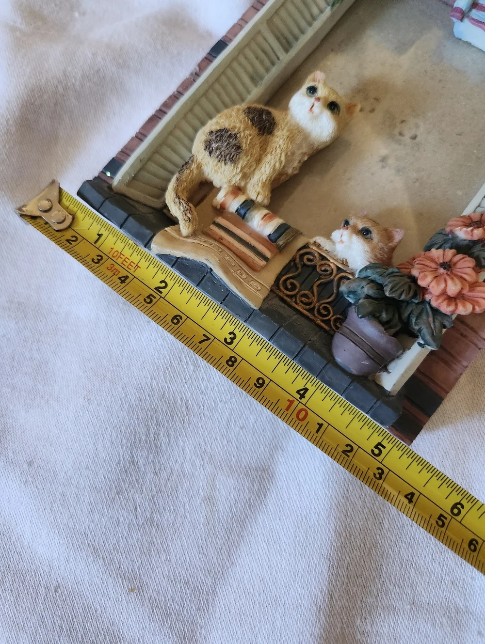 Vintage Cat Window Picture Frame Resin Floral Cottage Decor