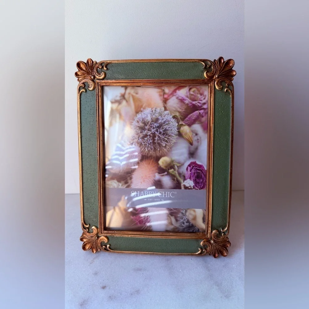Shabby Chic Green and Gold Ornate Decorative Picture Frame