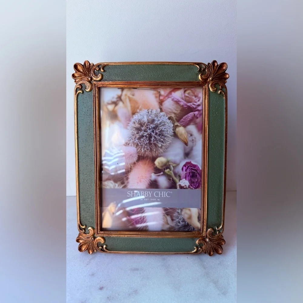 Shabby Chic Green and Gold Ornate Decorative Picture Frame