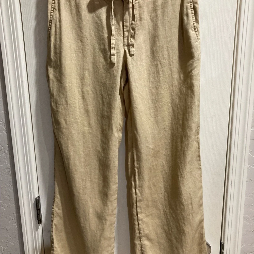 Banana Republic lightweight khaki