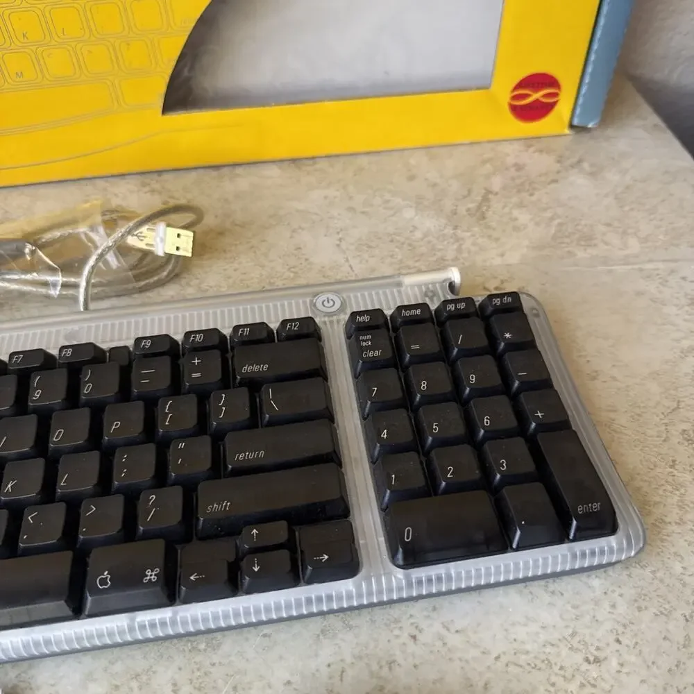 Vintage Macally iKey Wired USB Keyboard - Tested - Mac
