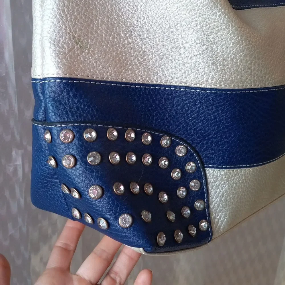 Beautiful Unbranded Shoulder Purse