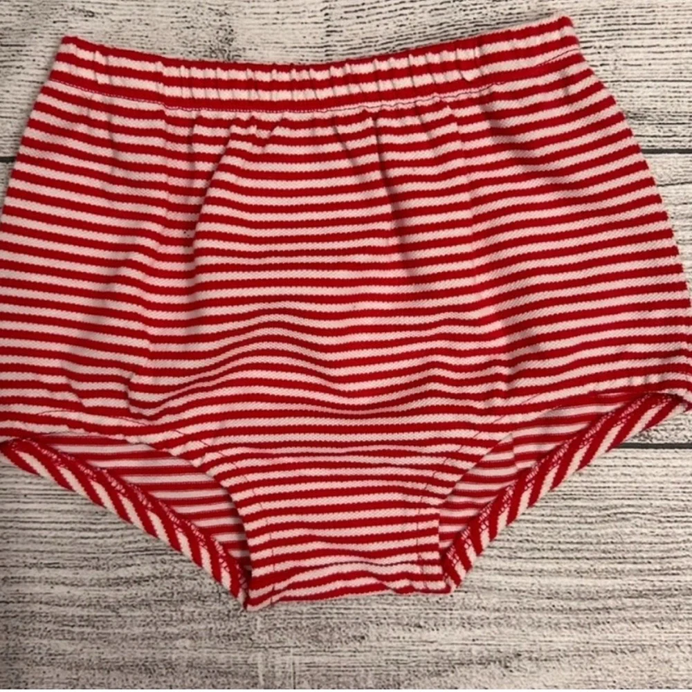 Carters red white