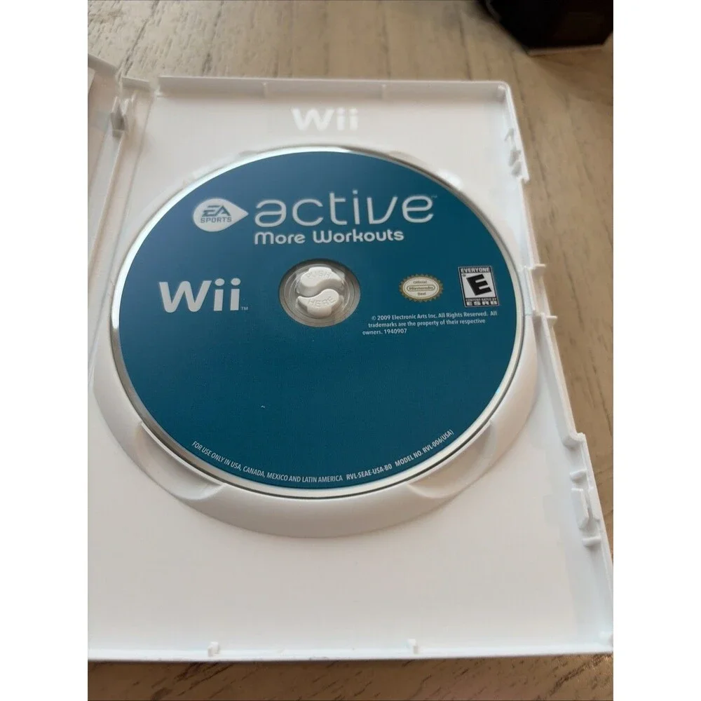EA Sports Active More Workouts Personal Trainer for Nintendo Wii Complete
