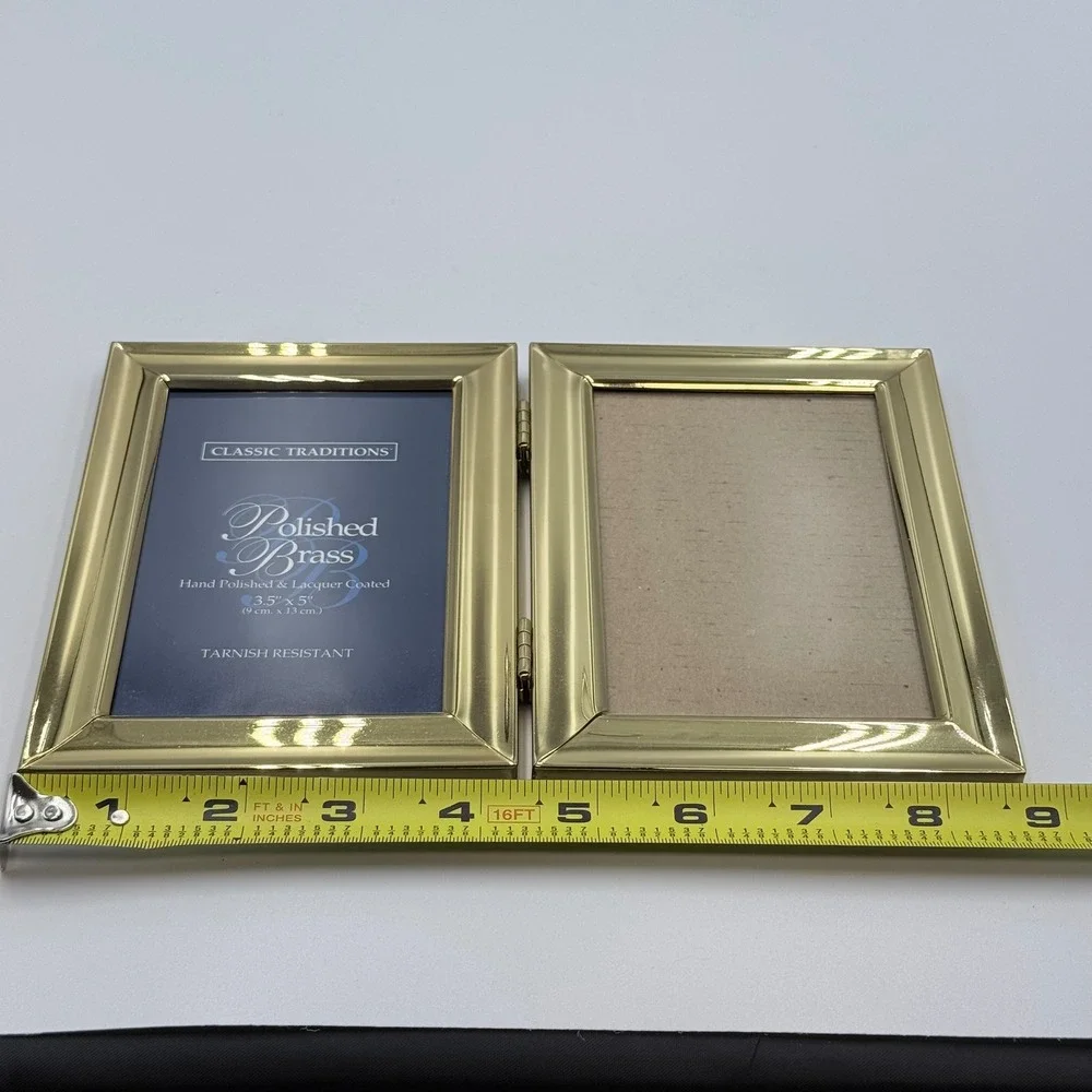 Classic Traditions Polished Brass Double Hinged Picture Frame 3.5x5 Gold Tone