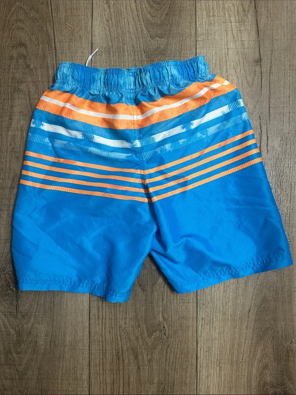 Under Armour rips stripe pool