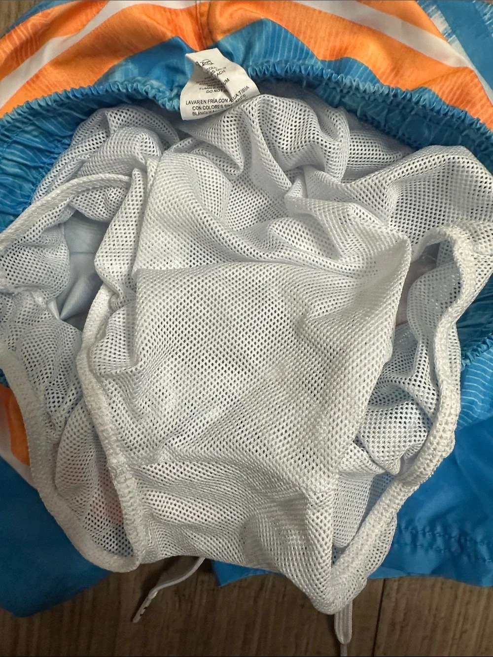 Under Armour detailing waistband