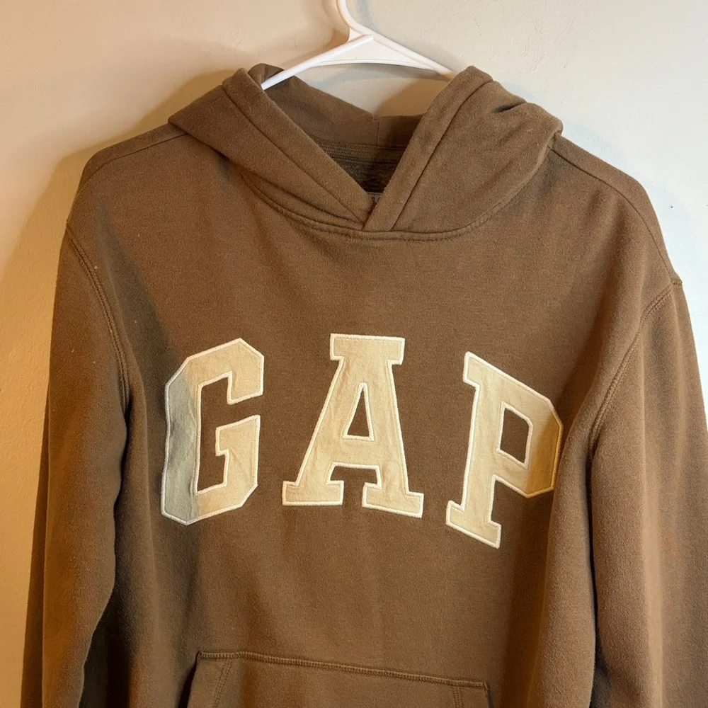 GAP soft brown