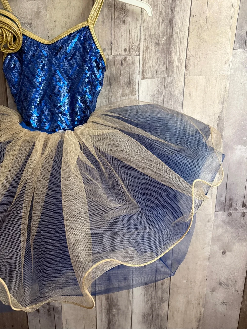 Curtain Call shimmering blue