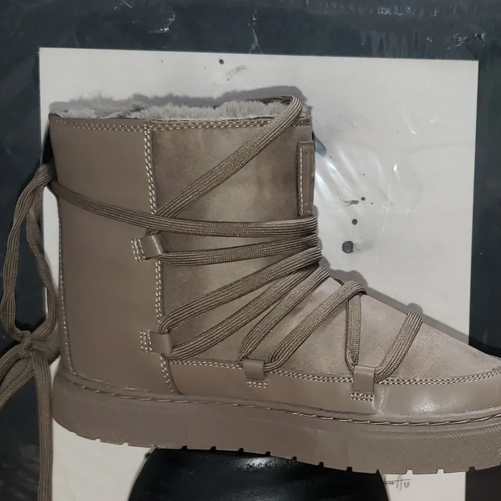 H&M trendy high
